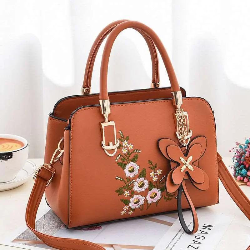 2022 New Lady Handbag Brand Designer Messenger Bag