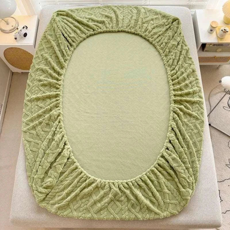 3D Embossed Velvet Mattress Cover for winter