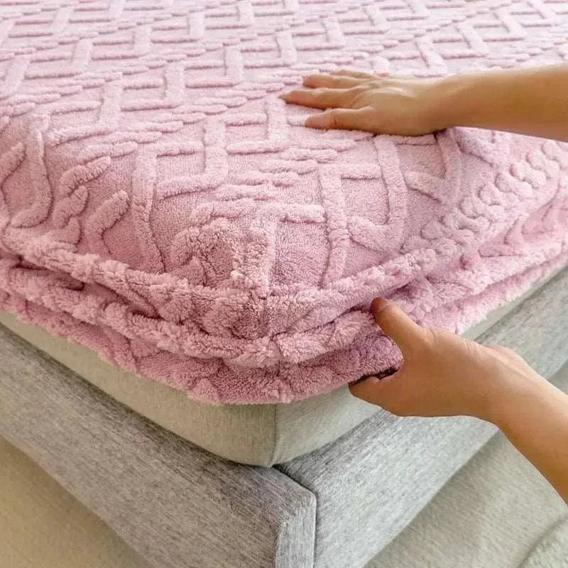 3D Embossed Velvet Mattress Cover for winter