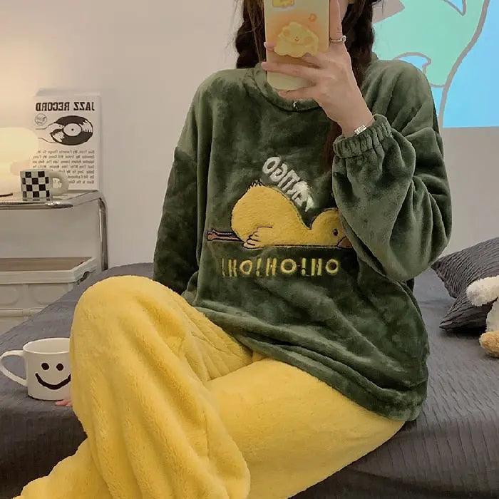 Autumn Winter New Warm Flannel Women Pajamas Set