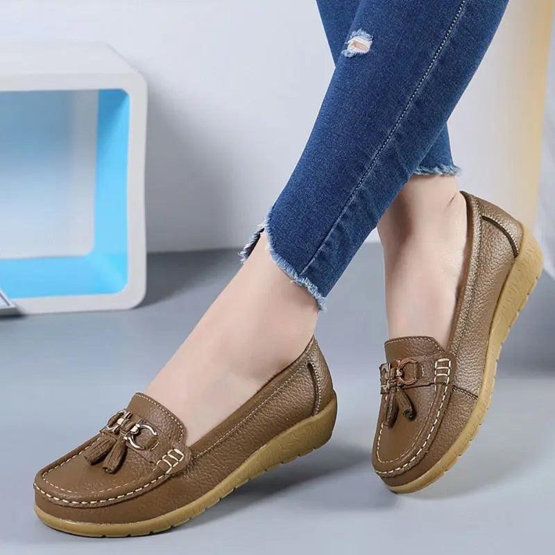 Cut Out Leather Breathable Moccasins Women Casual Shoes
