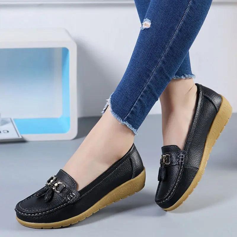Cut Out Leather Breathable Moccasins Women Casual Shoes