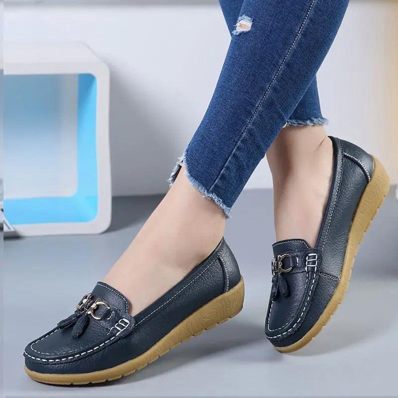 Cut Out Leather Breathable Moccasins Women Casual Shoes