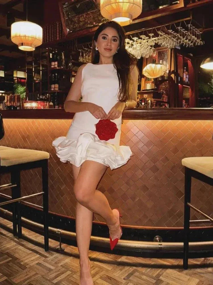 Elegant O-neck Layered Pleated Slim Fit Mini Dress