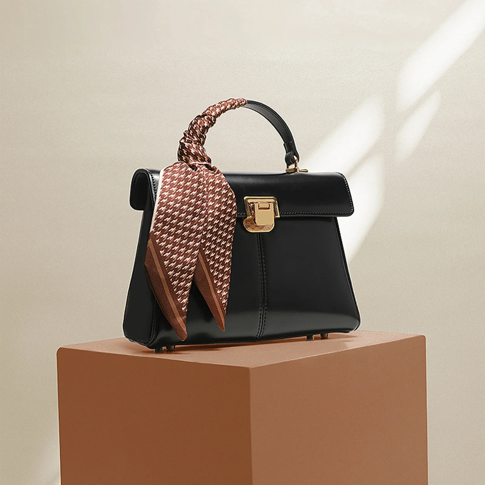 Genuine Leather Women's Fashionable Bag