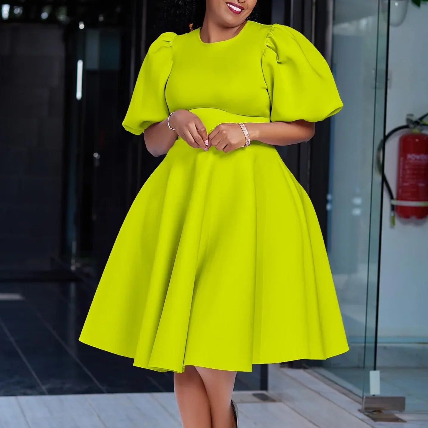 Elegant O Neck Short Sleeve High Waisted Pleated Dress